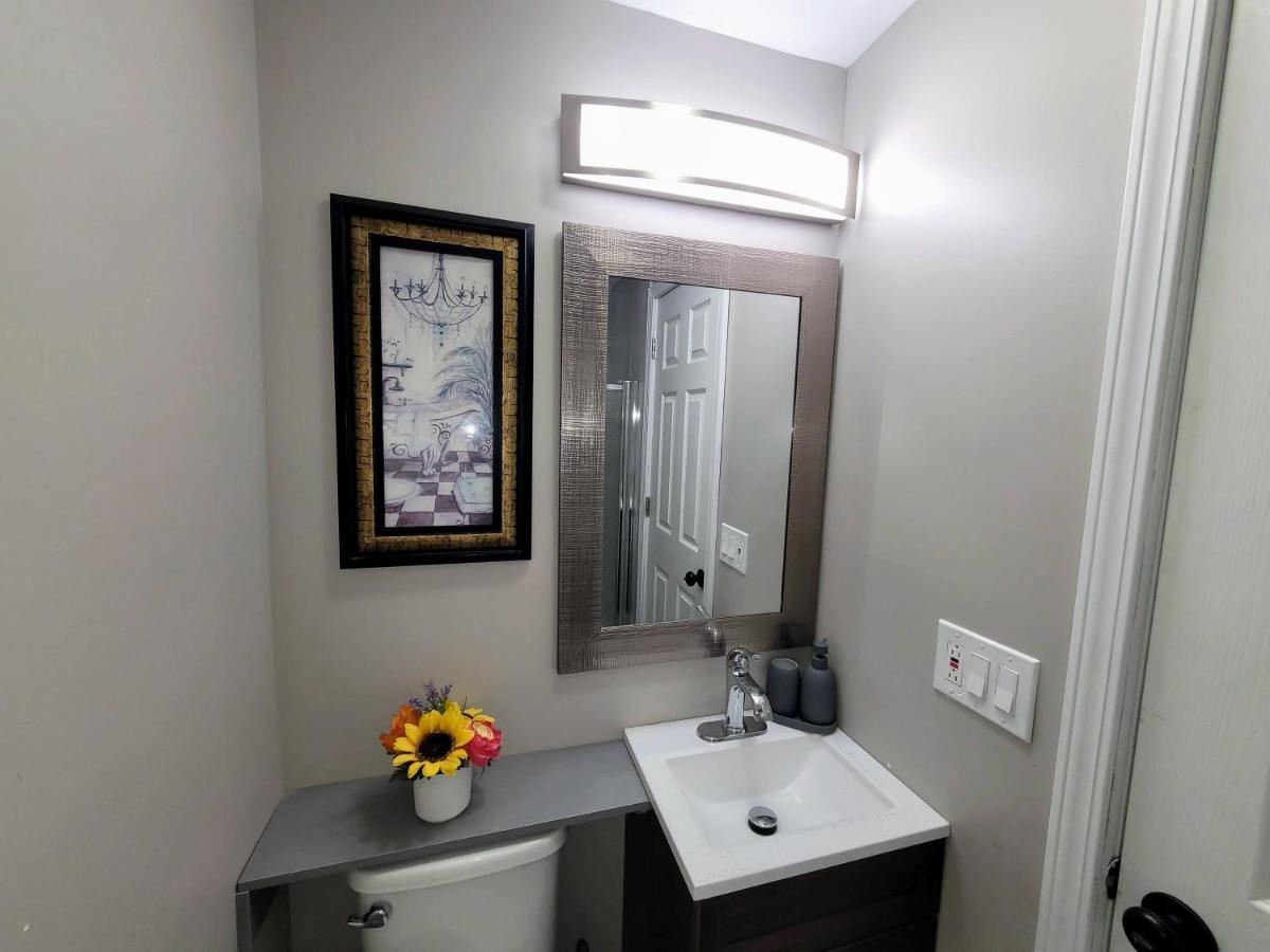 Apartment With Brand New Furniture And Large Parking 西塞内卡 外观 照片